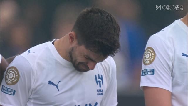 难以接受😭布努：内维斯半夜接到家人电话得知消息，他彻夜难眠